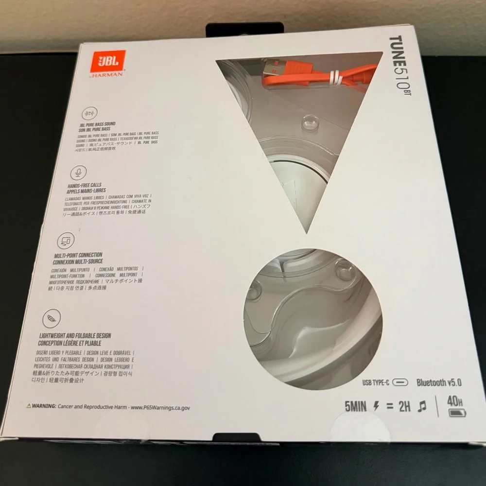 JBL Tune 510BT Wireless Headphones - white